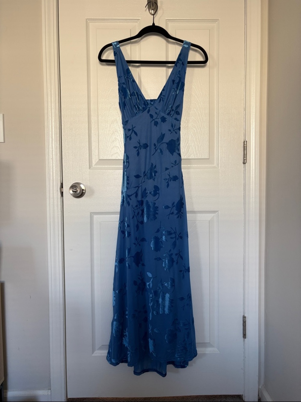 Hello Molly Blue Floral V-Neck Maxi Dress